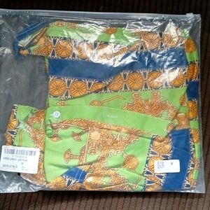 A whole body short set.